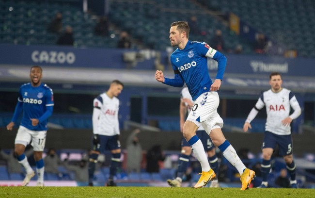 轻球员能够 轻球员能够